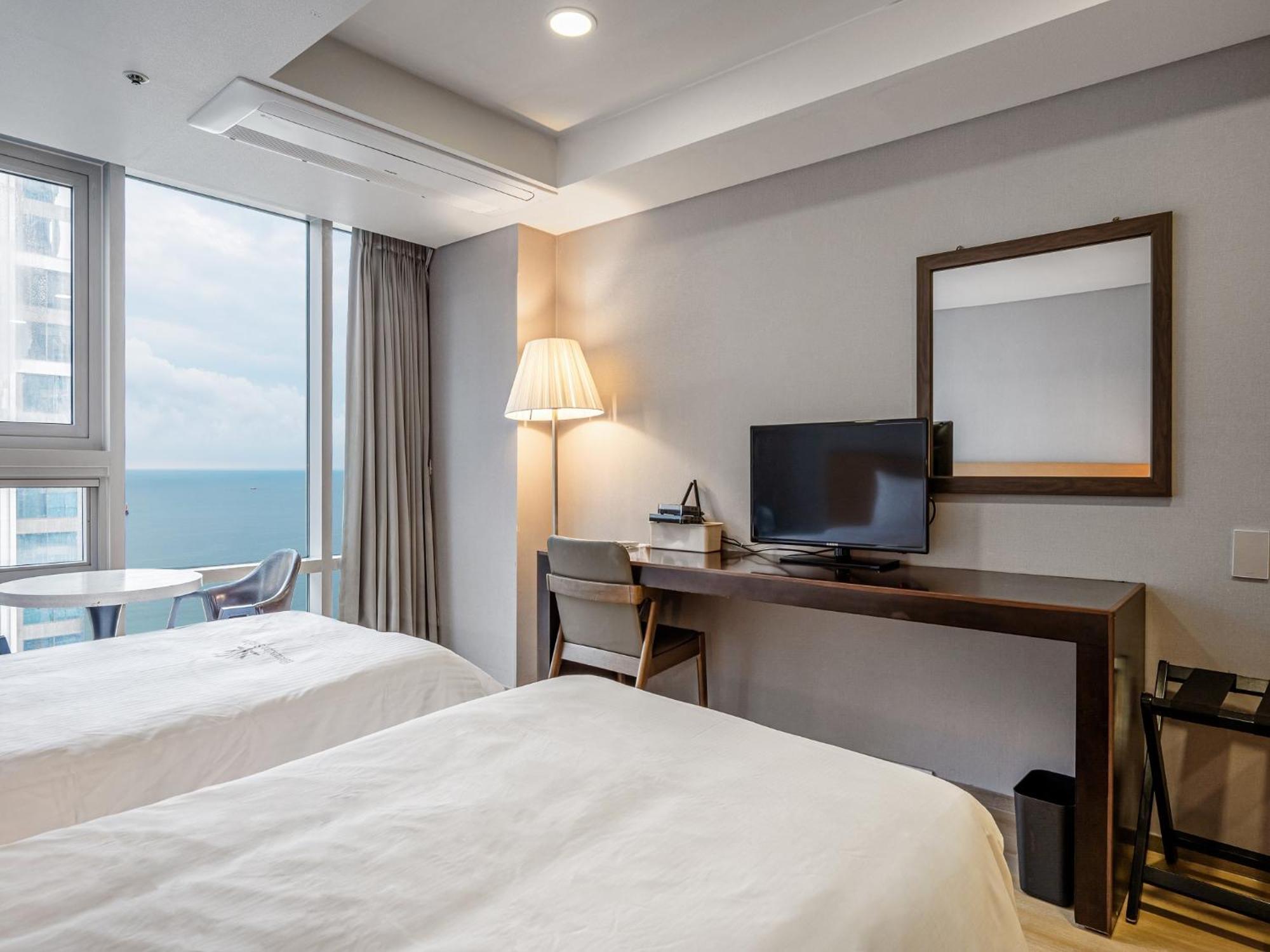 Haeundae Seacloud Hotel Residence Pusan Zewnętrze zdjęcie