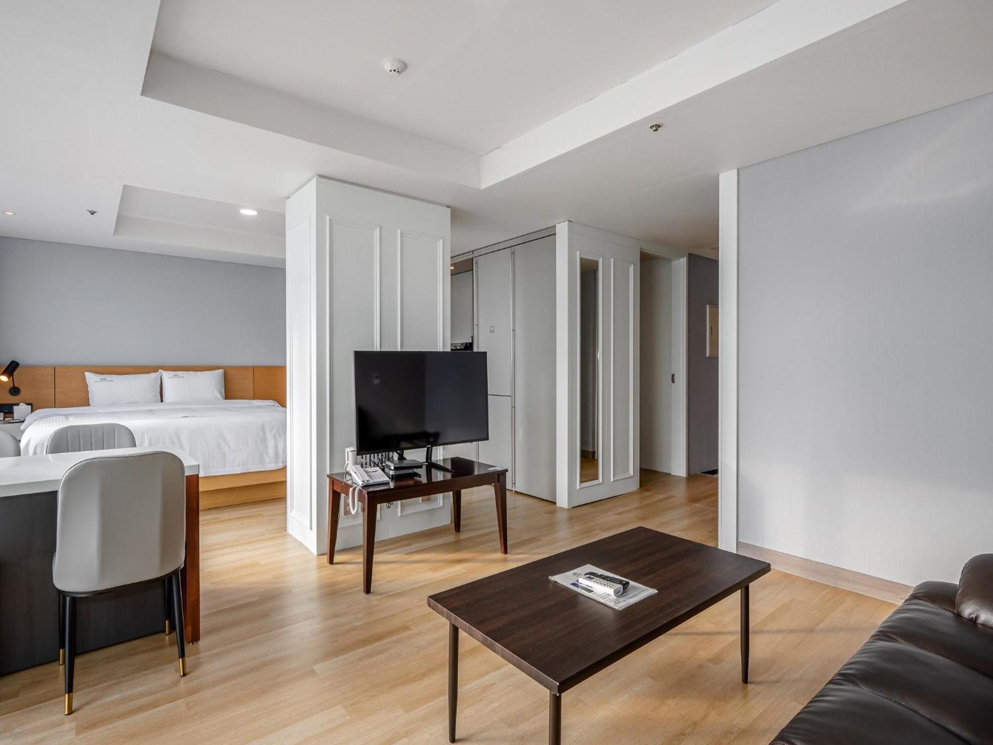 Haeundae Seacloud Hotel Residence Pusan Zewnętrze zdjęcie