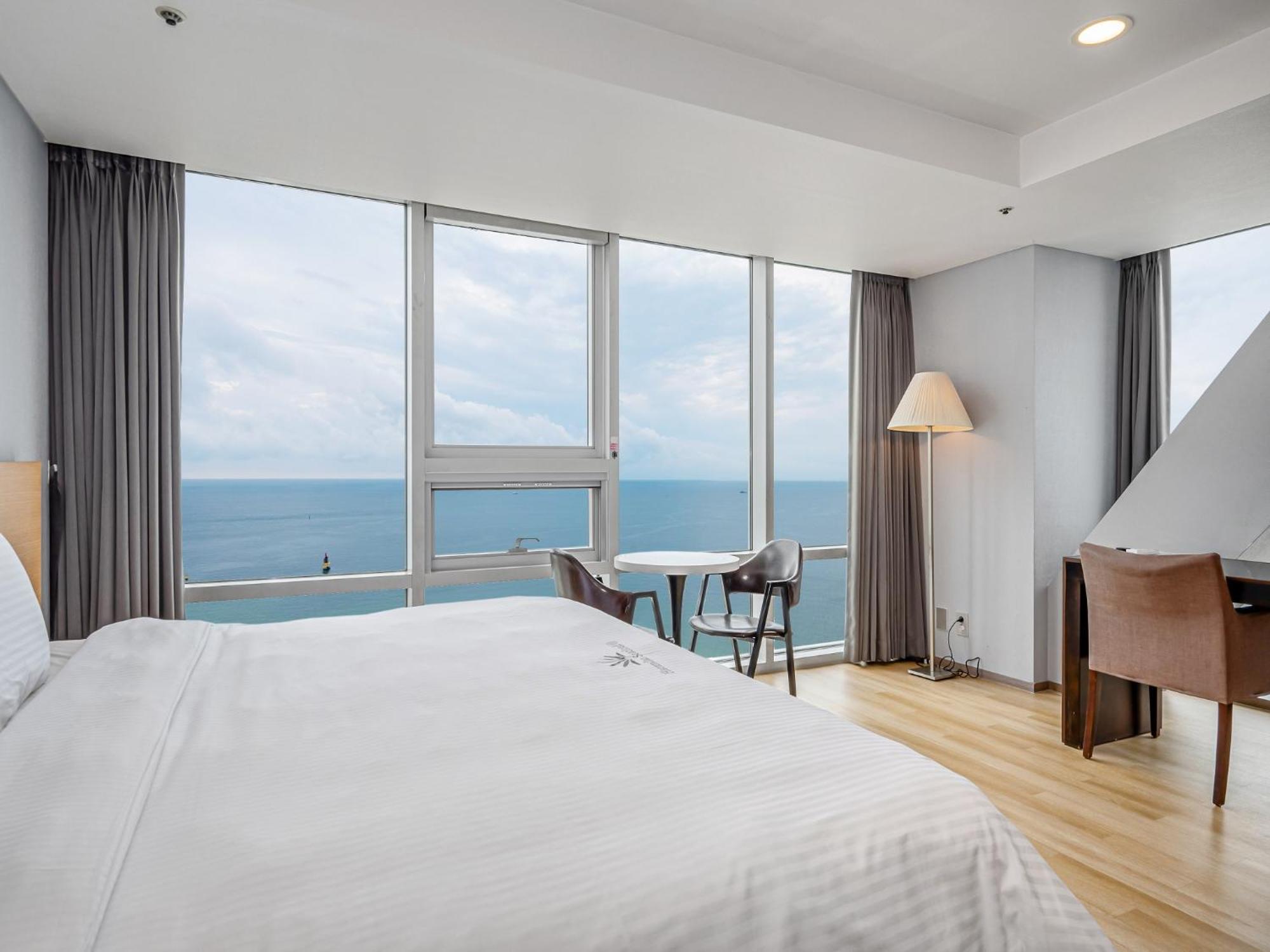 Haeundae Seacloud Hotel Residence Pusan Zewnętrze zdjęcie